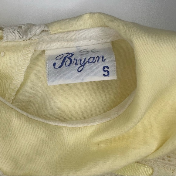 Bryan Frilly light yellow and white lace spring, easter, summer dress. 0-3 Mo - Picture 3 of 5
